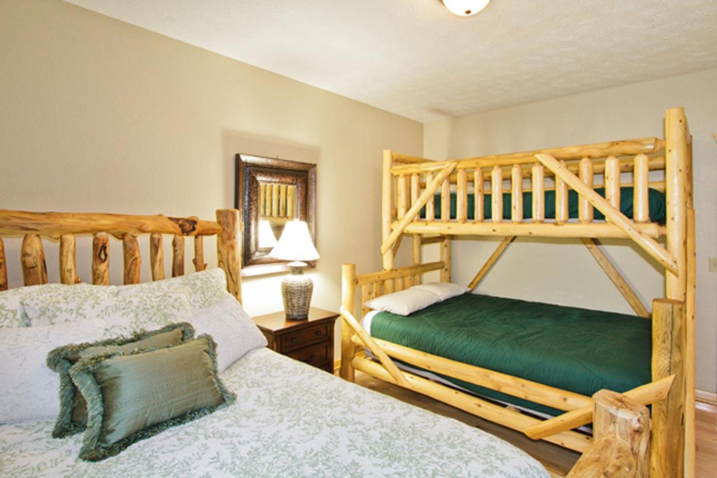 Big Bear Ridge Lodge - Breathtaking Mountain Views And Private Forest Scenes In Amazing Large Log Cabin Gatlinburg Zewnętrze zdjęcie