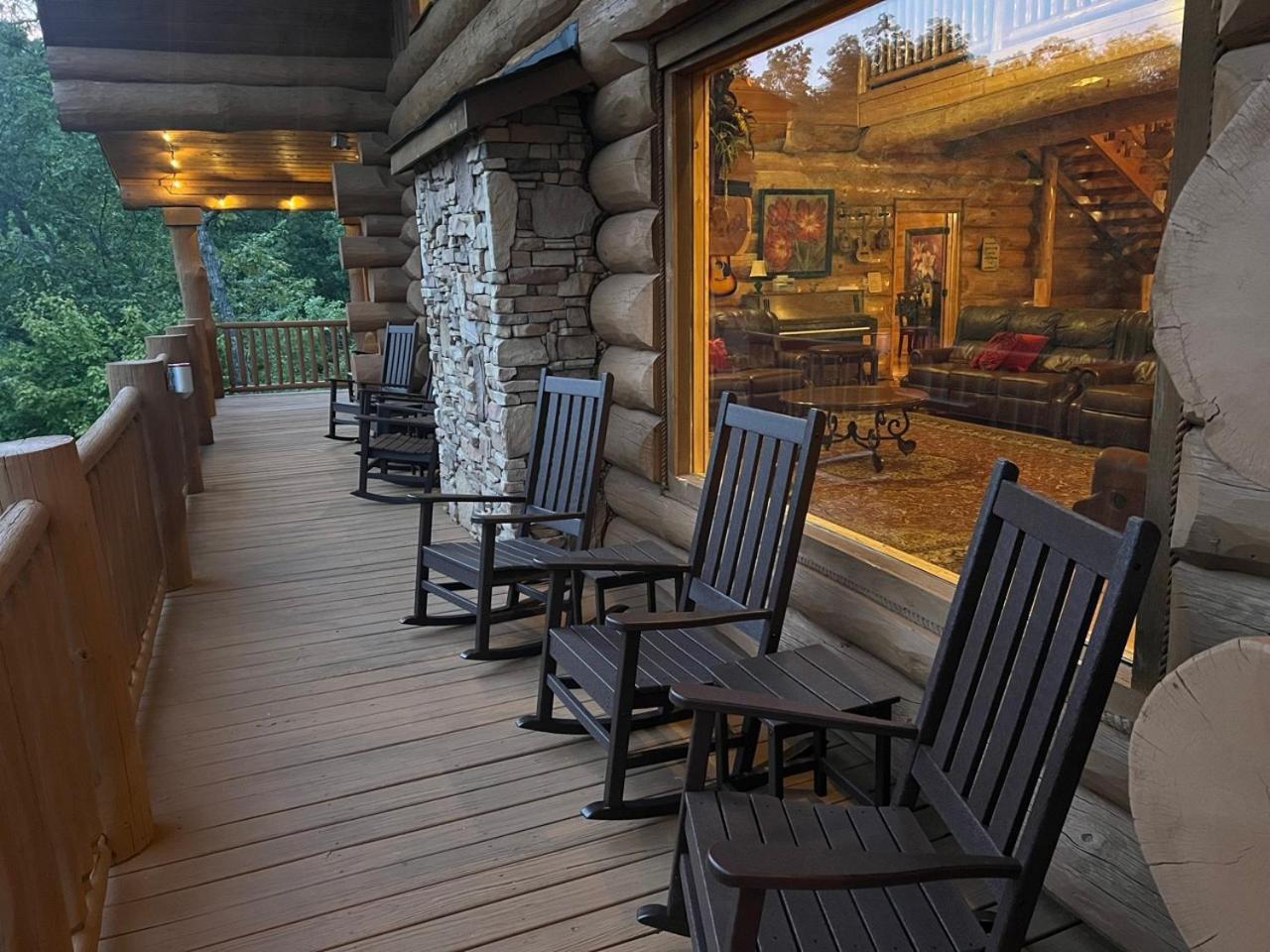 Big Bear Ridge Lodge - Breathtaking Mountain Views And Private Forest Scenes In Amazing Large Log Cabin Gatlinburg Zewnętrze zdjęcie